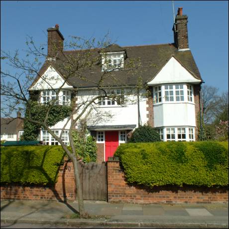 060 Hampstead Way a